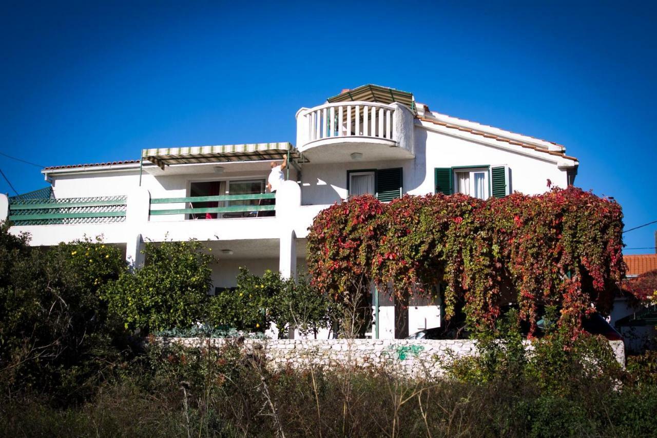 Apartman Nena Slatine Exterior photo