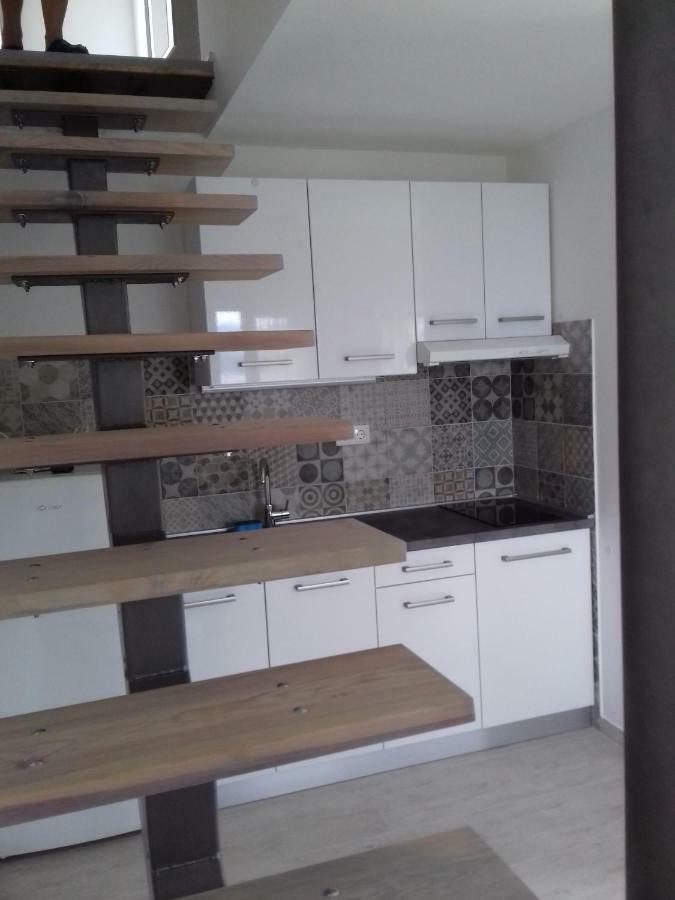 Apartman Nena Slatine Exterior photo